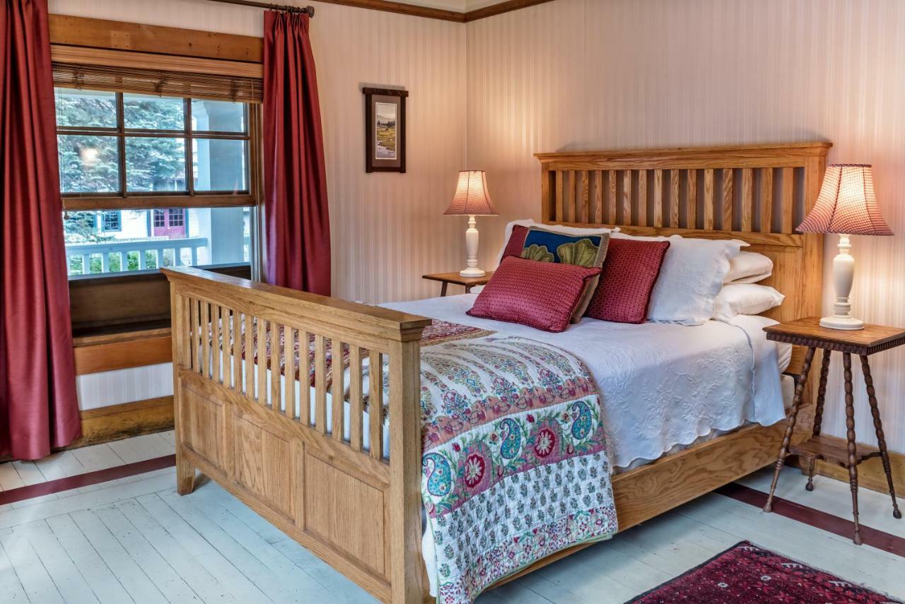 McCloud Hotel Buitenkant foto