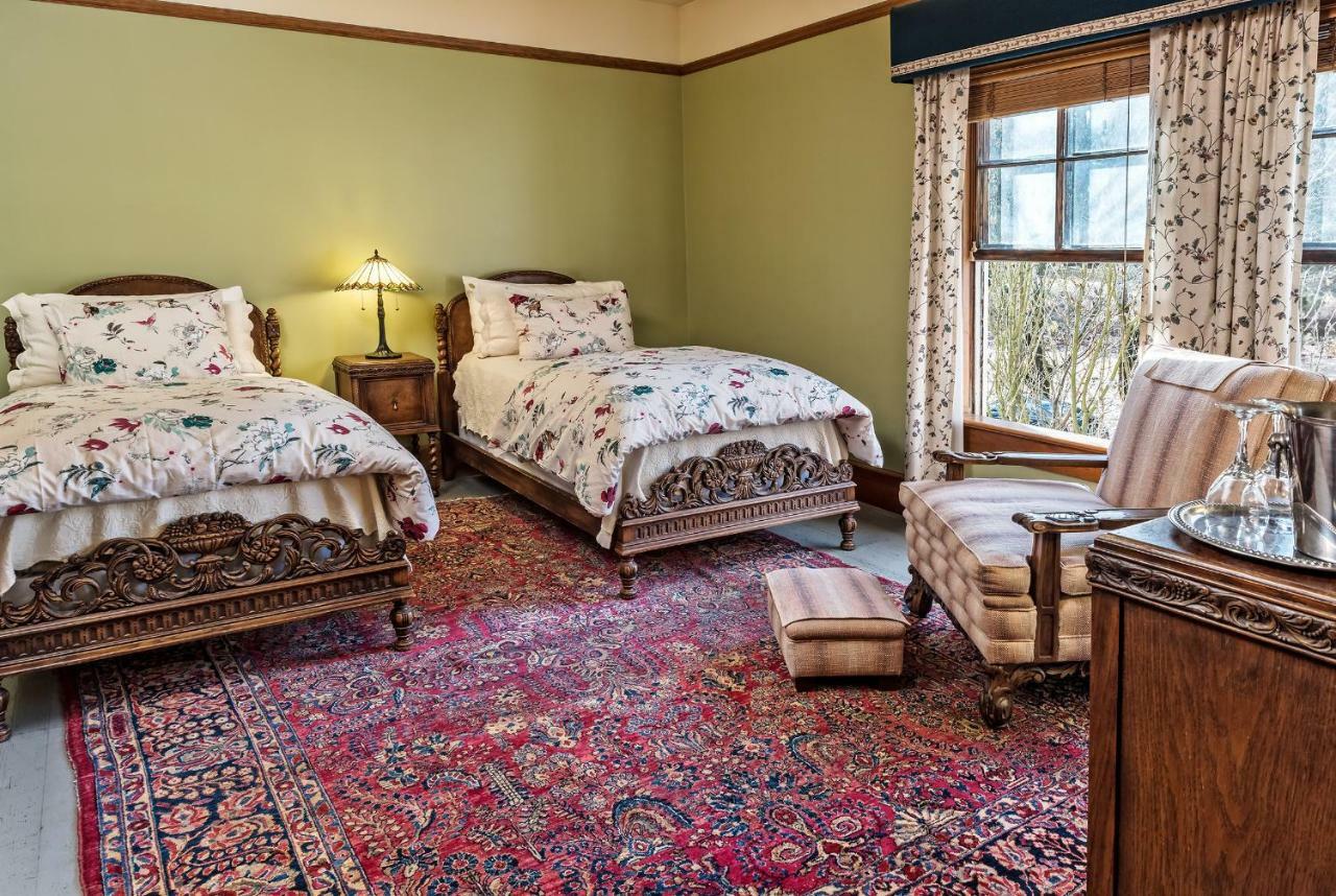 McCloud Hotel Buitenkant foto